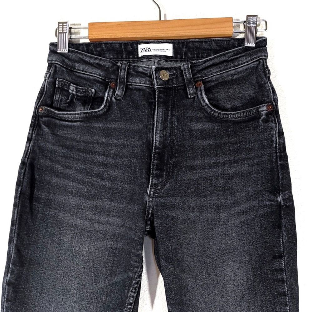 ZARA 90s Raw Hem High Rise Cropped Kick Flare Jeans Washed Black Denim 2 y2k - Picture 3 of 8